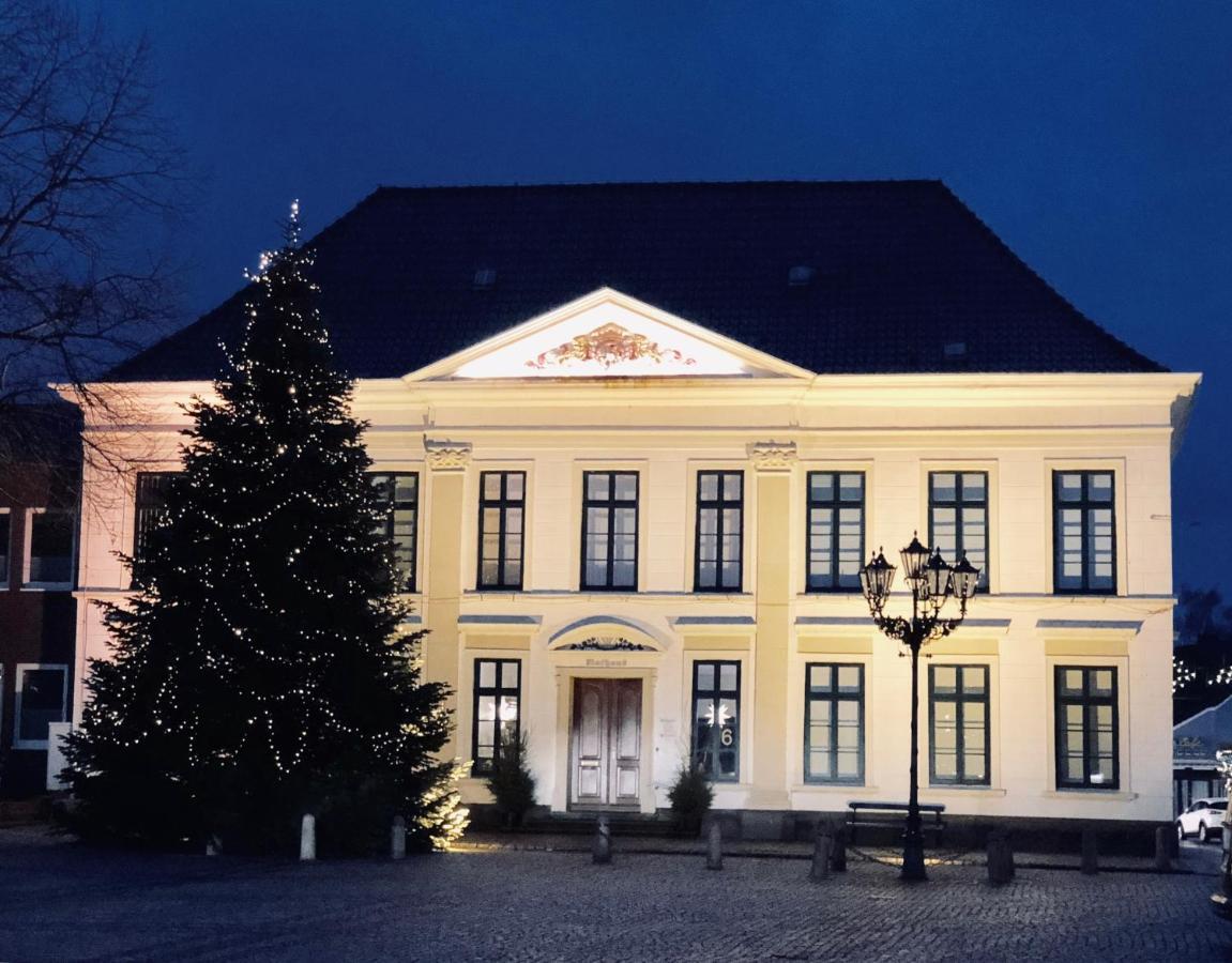 Logierhaus M Esens Exterior foto